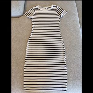 Monteau Form Fitting Dress